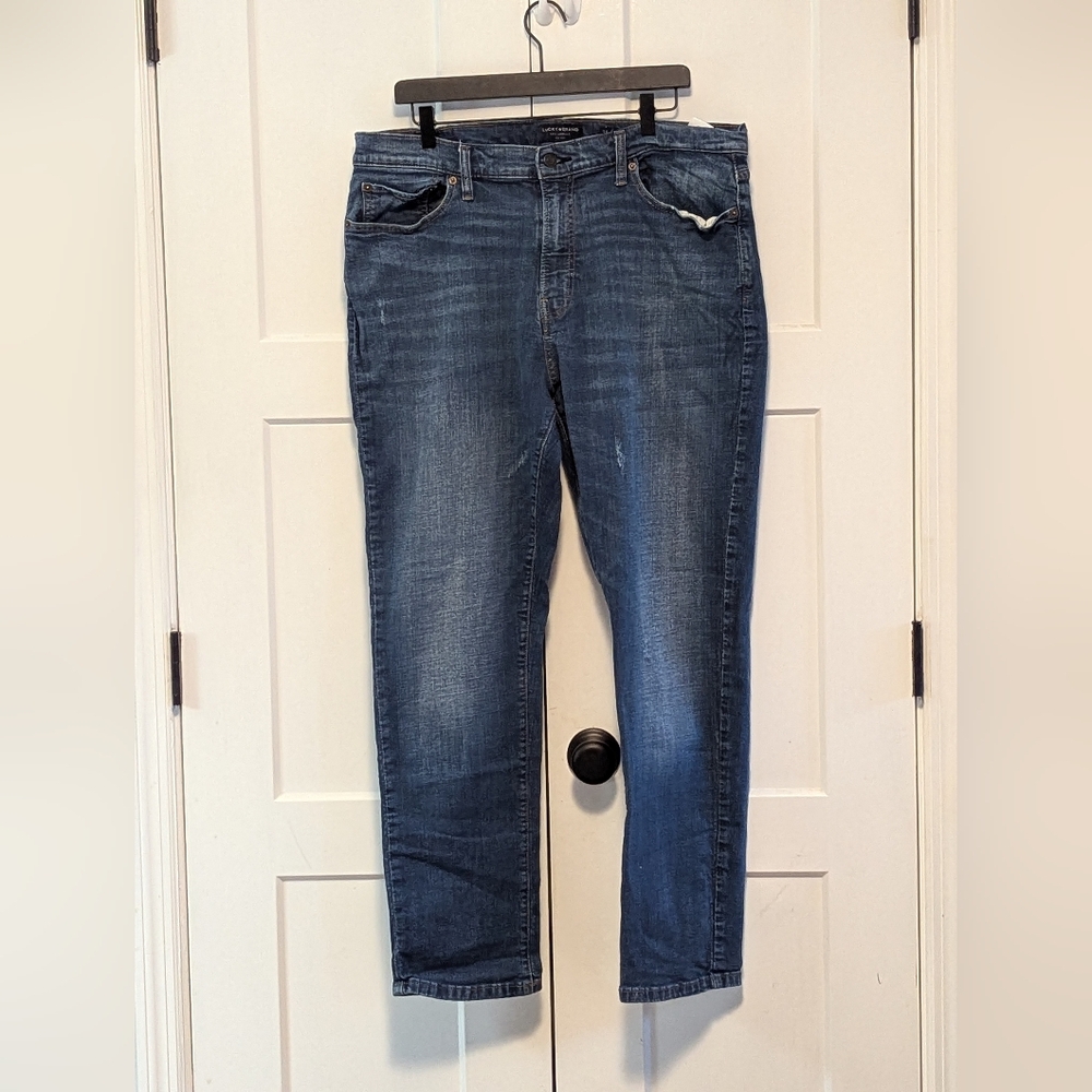 Lucky Brand Men's Athletic 38x32 Slim Jeans  Dark Blue 410 Excel Used Cond Denim